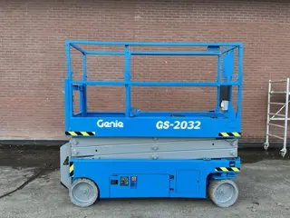 Gebruikte schaarhoogwerker genie gs2032