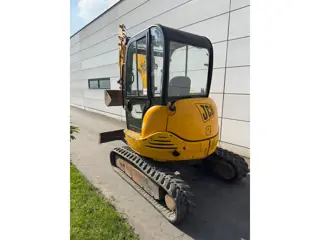 JCB 8032 (bj 2005)
