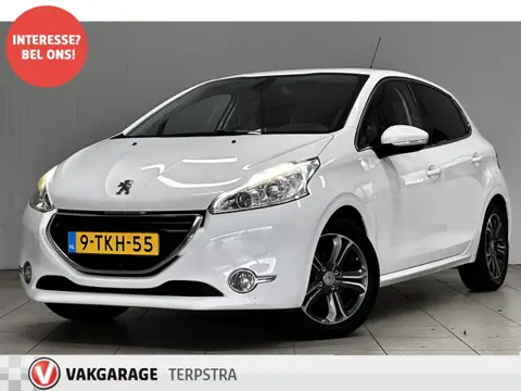 Peugeot 208 1.2 VTi Allure /D-Riem Verv. 100.000KM! /Trekhaak! /LEDER! /Navi /Climat /Cruise /Elek. 