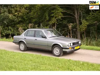 BMW 320i AUTOMAAT 4 DEURS 42.000 KILOMETER NAP UNIEK NIEUWSTAAT!!