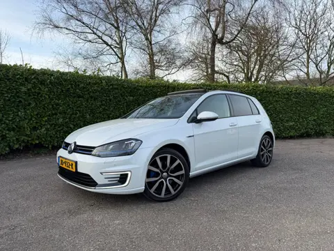 Volkswagen Golf 1.4 TSI GTE | Met Nw Megatronic