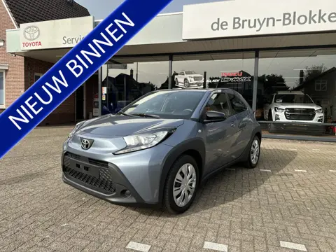 Toyota Aygo X 1.0 VVT-i Play Automaat 1e eigenaar / dealeronderhouden / Apple Carplay / Android Auto