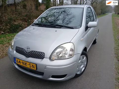 Toyota Yaris 1.3 VVT-i Sol