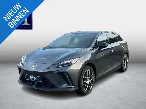MG MG4 Electric Luxury 64 kWh SOH 97% |LONG RANGE |8000KM!| 7 JAAR GARANTIE BIJ MG| SUPER COMPLETE A