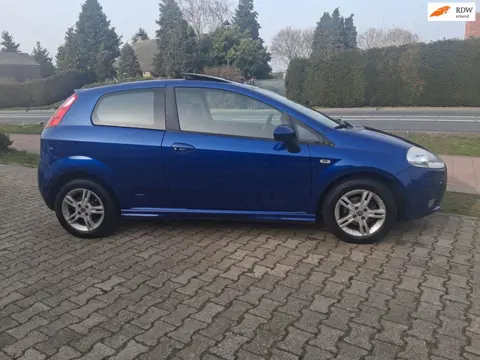 Fiat Grande Punto 1.4 GP met airco en glaskantelschuifdak