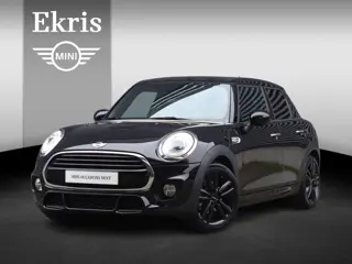 Mini 5-deurs Cooper | John Cooper Works + Comfort Access + Sportstoelen + Cruise Control + Parkeerse