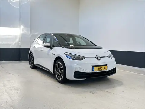 Volkswagen ID.3 First 58 kWh | SOH %| Carplay/ Android Auto| Trekhaak | NL | 1 Eig |