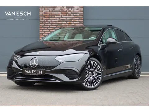 Mercedes-Benz EQE 300 Business Solution Premium 90 kWh | Luchtvering | Distronic+ | Panoramadak | Ma