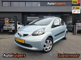 Toyota Aygo 1.0-12V + | NAP, incl. 6 maanden garantie | WEINIG KM! |