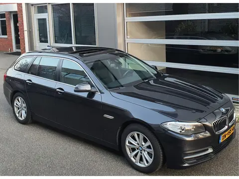 BMW 5 Serie Touring 518D 2.0 Aut8 Pano Leder Navi Xenon