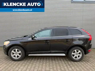 Volvo XC 60 AWD 205PK Cruise ctrl 4x4 Leer 5-cilinder Trekhaak Youngtimer Grijs kenteken