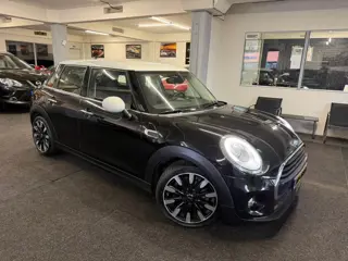 MINI Cooper 1.5 Cooper Chili *Automaat*5drs*Leder*136pk