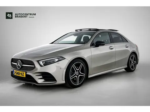 Mercedes-Benz A-klasse 180 Business Solution AMG Night Upgrade Automaat (PANORAMADAK, SFEER, STOELVE