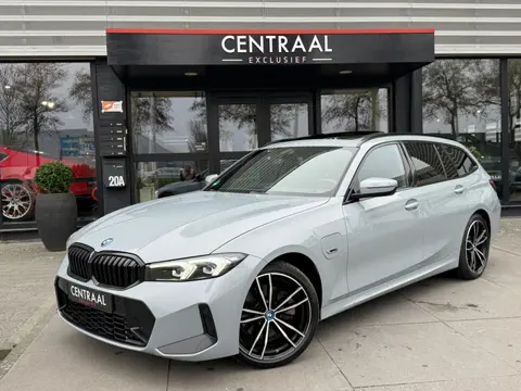 BMW 3-serie Touring 320e High Exe M-Sport Pano|LCI|Carplay|Keyless|Hud