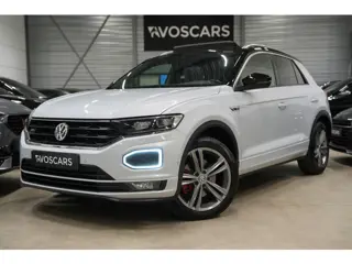 Volkswagen T-Roc 2.0 TSI 4Motion 190PK 3x R-Line * Pano - Trekhaak - Virtual - Camera - Keyless - Bl