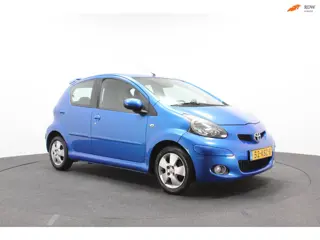 Toyota Aygo 1.0-12V Dynamic Blue | Airco | NAP | Sportvelgen | Spoiler | Nieuwe APK