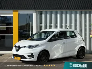 Renault ZOE R110 Life Carshare 52 kWh | NAP | Navigatie | Climate Control | DAB | Parkeersensoren | 