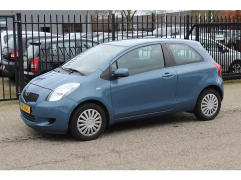 Toyota Yaris 1.3 VVTi Terra, Airco!