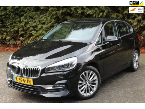 BMW 2-serie Active Tourer 218i Executive Edition 136PK | Parkeercamera | HUD | Lederen bekleding | C