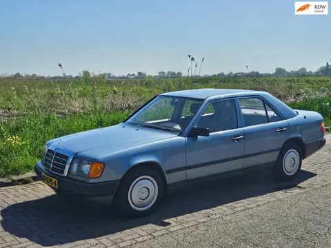 Mercedes-Benz 200-500 (W124) 230 E automaat ---NIEUWSTAAT--- !!!