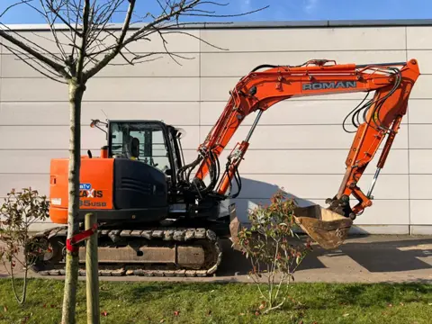 Hitachi ZX85USB-5A (bj 2014)