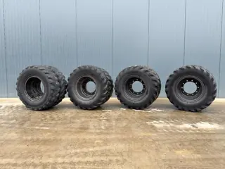 Bridgestone 1000 x 20 Set / 10.00 x 20: 4x2 Tyres