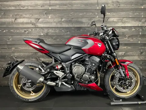 Triumph TRIDENT 800 DEMO - 51439471