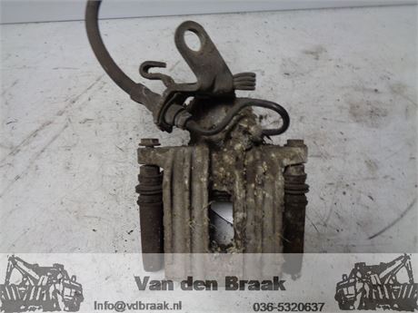 Volkswagen Golf 2008-2012 Remklauw rechts achter