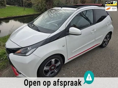 Toyota Aygo 1.0 VVT-i x-pose/AUTOMAAT/Cabriotop/Navi/Cam/Clima/Trekhaak