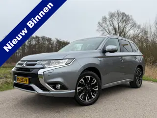 Mitsubishi Outlander 2.0 PHEV Executive Edition Automaat | Camera | Leder/Alcantara | Navi | Key-Les