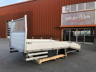 Iveco Daily 40C18 Oprijlaadbak (bj 2024, automaat)