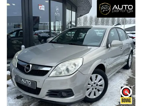 Opel Vectra 2.2-16V Essentia 155PK | Automaat | Parkeersensoren | Airco | Lichtmetalen Velgen | Appl