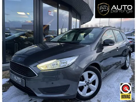 Ford Focus Wagon 1.0 Trend Edition | Dealeronderhouden | NL AUTO | Nette Staat | Trekhaak | Airco | 