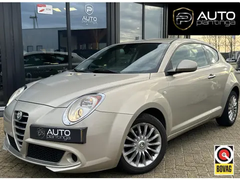 Alfa Romeo MiTo 1.4 Distinctive 105PK | 2e Eigenaar | NL AUTO | Climate Control | Cruise Control | L