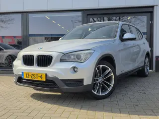 BMW X1 sDrive20i Upgrade Edition + LEER + NAVI PROF + XENON + SPORTSTOELEN