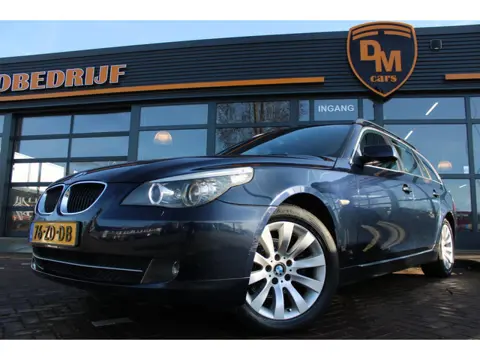 BMW 5-serie Touring 520i LCI | M-Stuur | Automaat | Navi | PDC |