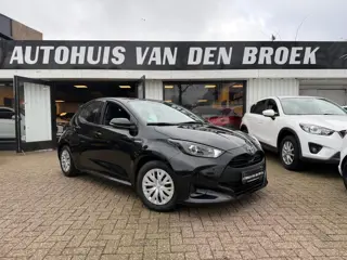 Toyota Yaris 1.5 Hybrid Active|Navi|Cruise|Carplay|Camera|ACC|Climate|Stoelverw|