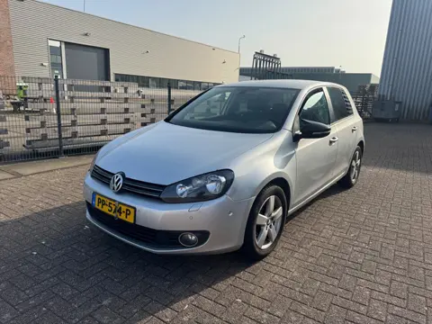 Volkswagen Golf 1.6 TDI DSG-AUTOMAAT EURO 5