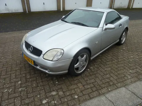 Mercedes-Benz SLK-klasse 230 K. BESCHRIJVING LEZEN
