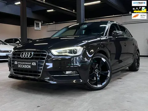 Audi A3 Sportback 1.4 TFSI Ambition Pro plus Automaat/XenonLED/Leder/Cruise/