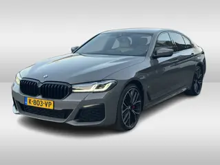 BMW 5 Serie 530e High Exe. M Sport / Camera / Head-up / Leder / 20'' / Harman Kardon / Navigatie / D