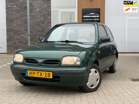 Nissan Micra 1.0 | automaat | stuurbekrachtiging |