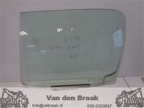 Toyota Yaris Verso 1999-2006 Portierraam links achter