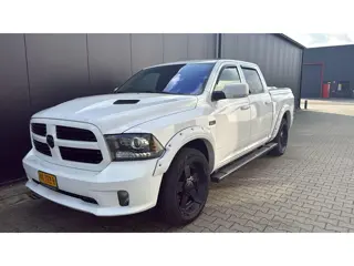 Dodge Ram 1500 5.7 V8 4x4 Crew Cab 5'7 Sport