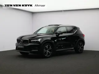 Volvo XC40 T4 Recharge Inscription / Trekhaak / Pan. dak / Styling kit / Privacy glass / Stoel+stuur