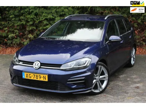 Volkswagen Golf Variant 1.5 TSI Highline Business R 150PK Automaat Facelift| Parkeersensoren | Navig
