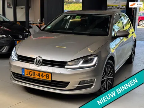 Volkswagen GOLF 1.2 TSI 110 PK 2017 LED Cruise 6bak Trekhaak PDC