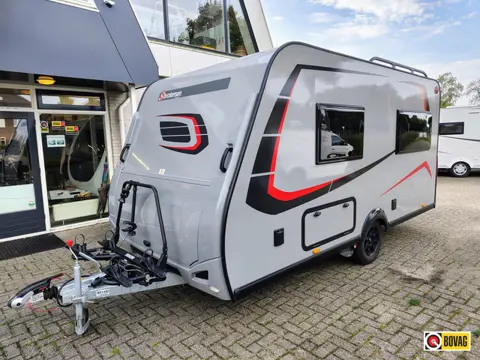 Sterckeman Sport Edition 410 CP Vast bed + Mover