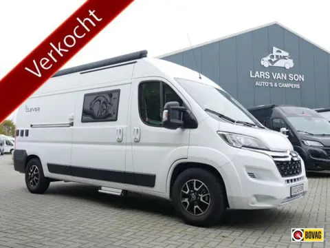 Clever VanTour 600, 6 Meter Buscamper, Dwarsbed!!