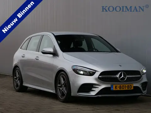 Mercedes-Benz B-Klasse 180 Business Solution AMG 136 Pk Automaat Navigatie / DAB / Apple Carplay / C